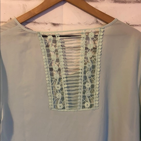 Zac & Rachel bell sleeve teal blouse - Picture 4 of 5